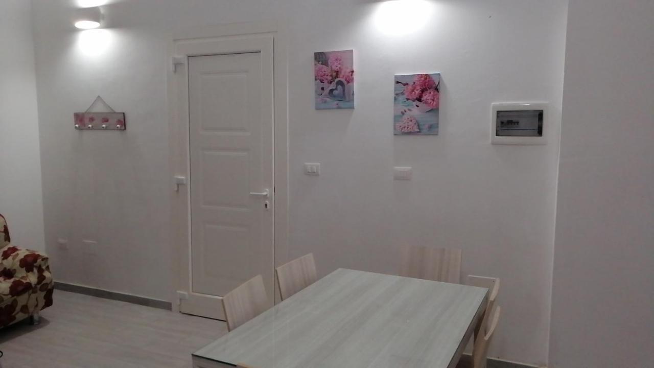 La Casa Di Chiara Apartment Taviano  Bagian luar foto